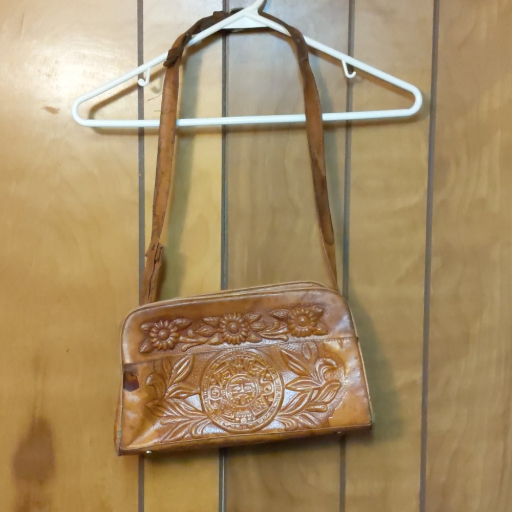 Vintage leather purse